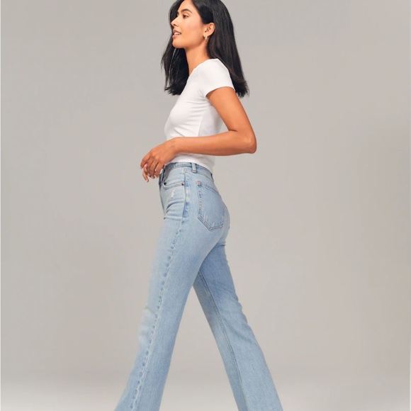 Abercrombie Ultra High Rise Vintage Flare Jean Size 25 Short - Picture 10 of 15